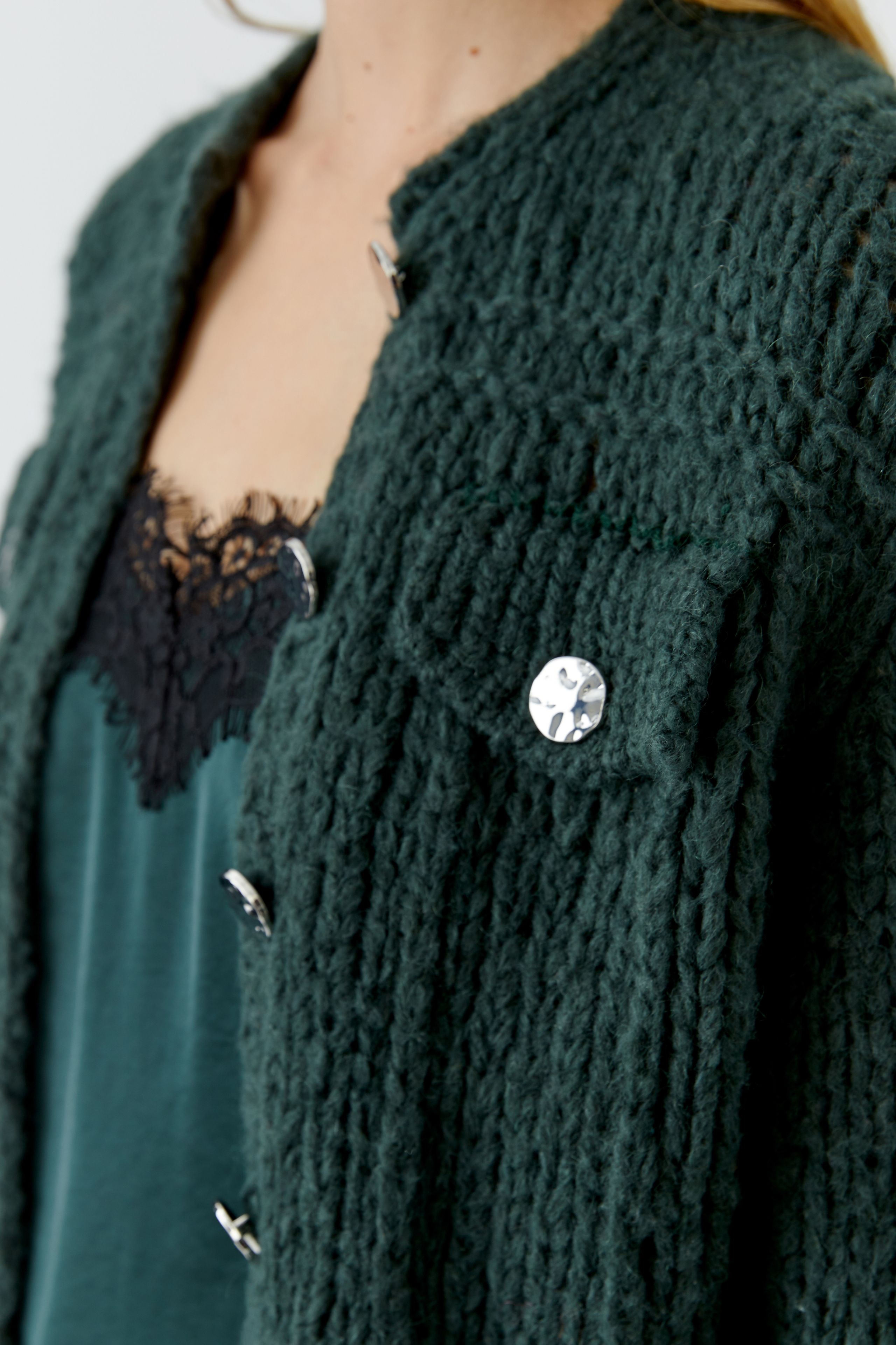Oui Chunky Strickjacke in Tannengrün 42