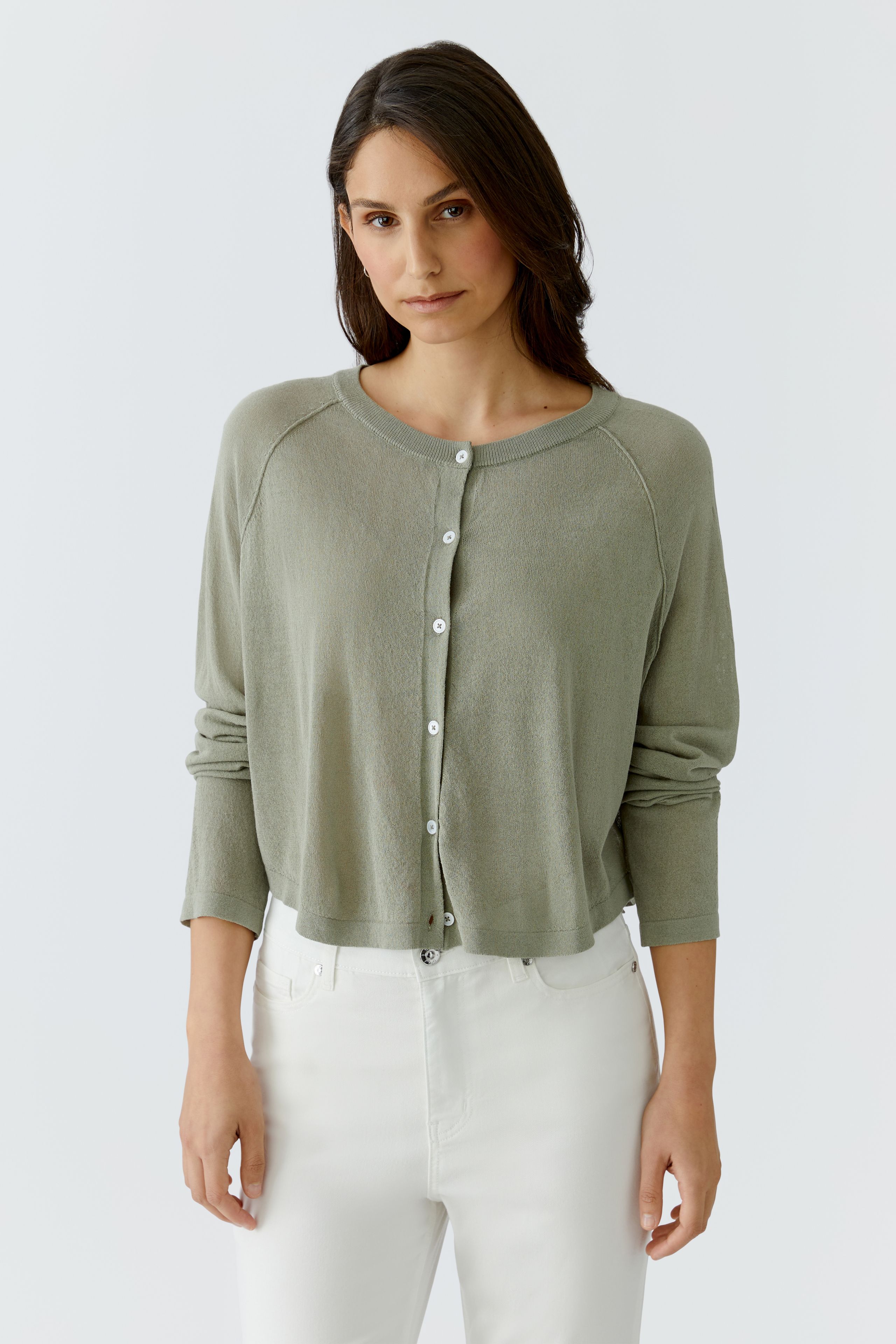 Oui Strickjacke mit sommerlicher Leichtigkeit 42