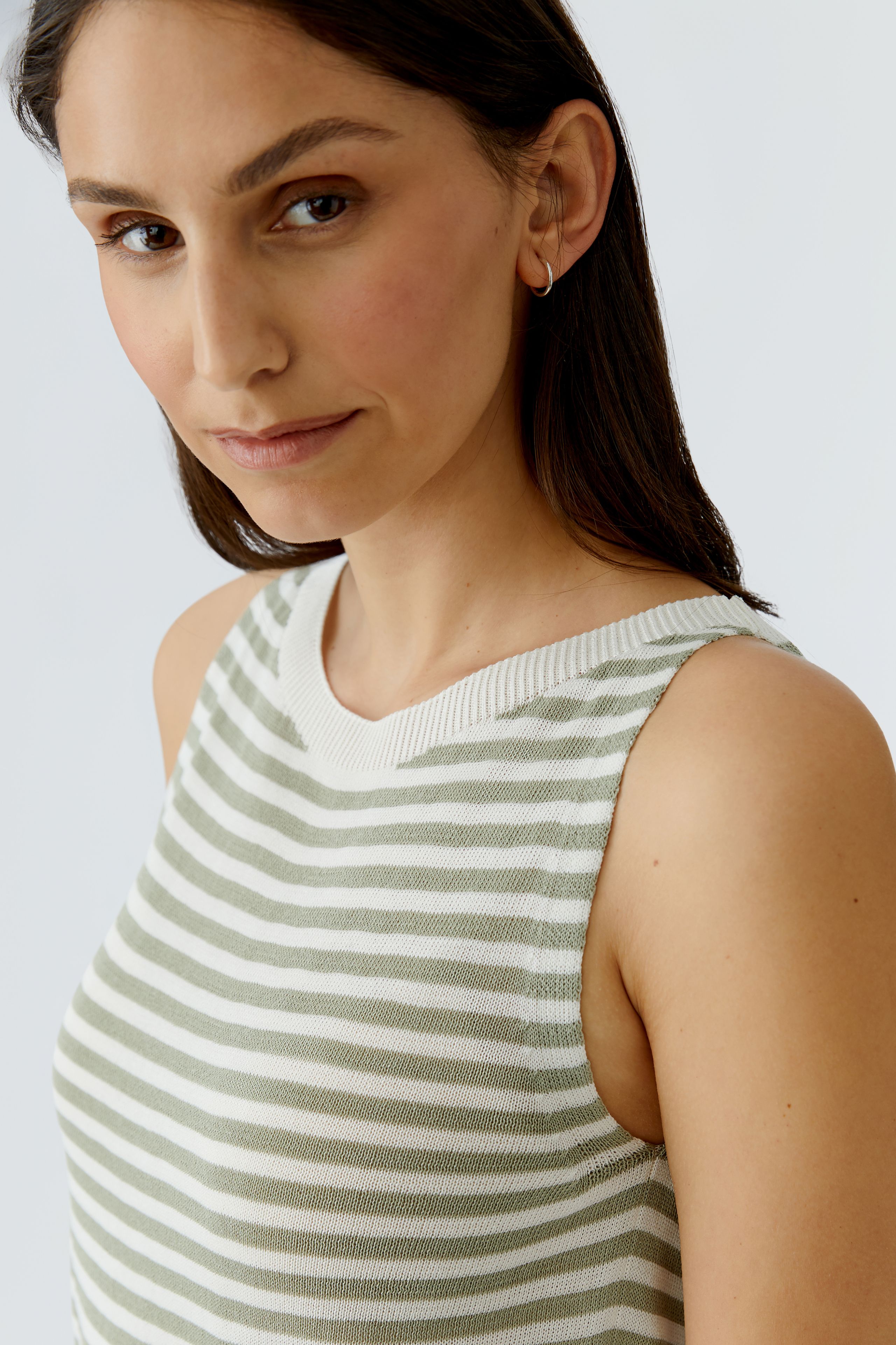 Oui Stricktop in besonderem Shape 42